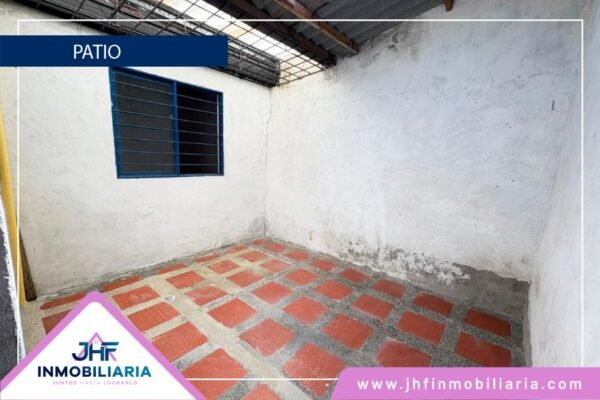CASA EN ARRIENDO LOS ALCAZARES - Image 6
