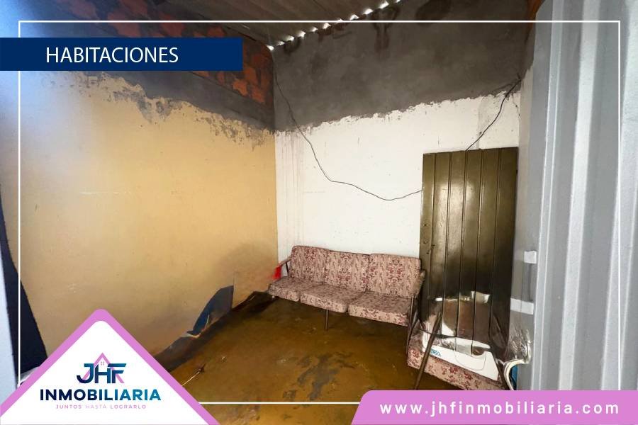 CASA EN CARLOS HOLMES - Imagen 6