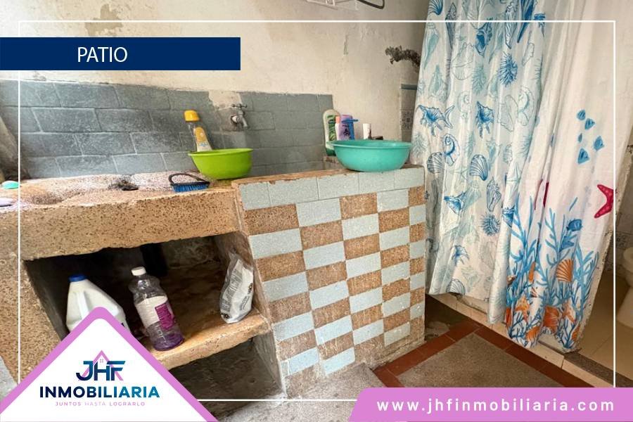 CASA EN CARLOS HOLMES - Imagen 8
